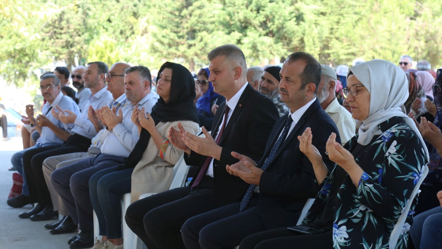GLCKTE DEPREM EHTLER DUALARLA ANILDI
