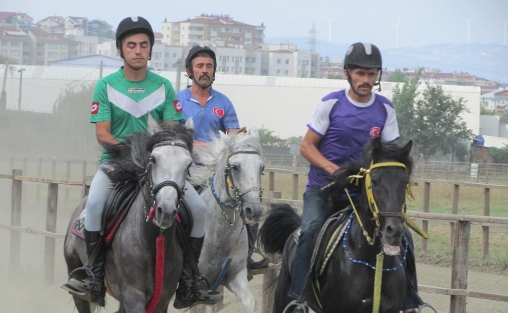 GLCK BELEDYES RAHVAN ATI BURSA ZAFER KOUSUNDA KNC OLDU
