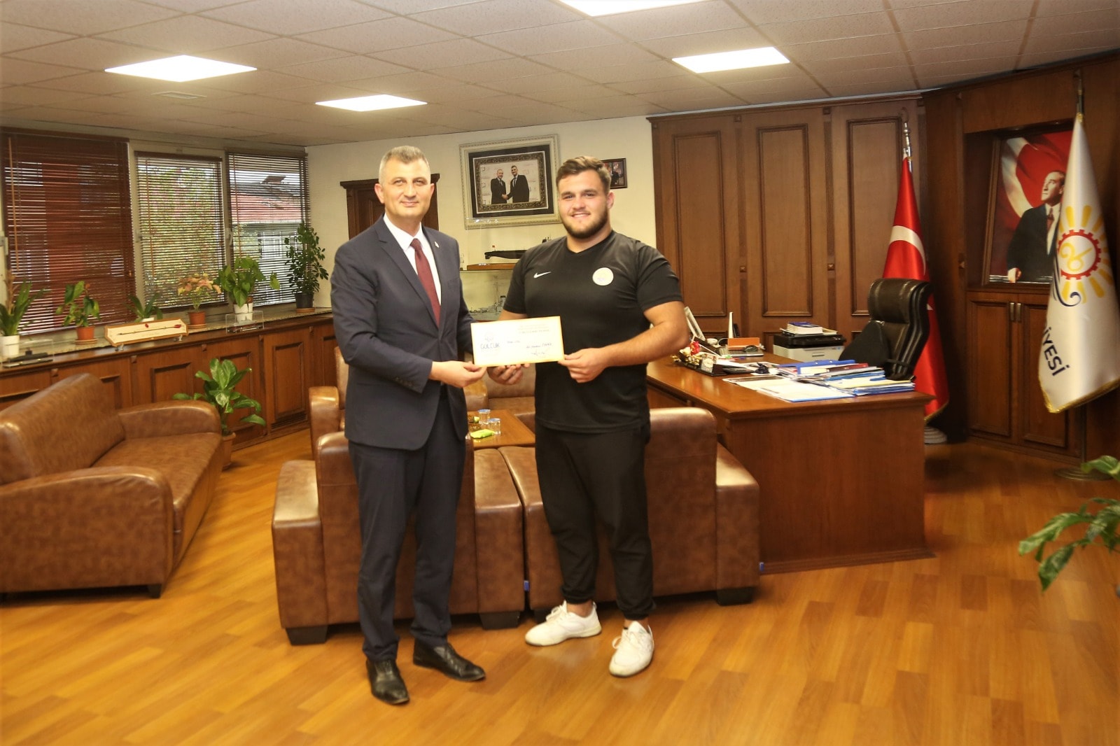 GLCKN GURURU YUNUS EMRE AKMAN