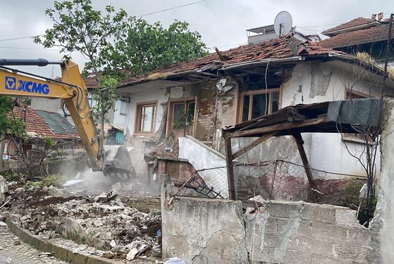 GLCKTE YIKILAN ORTA HASARLI YA DA METRUK BNA SAYISI 120 OLDU