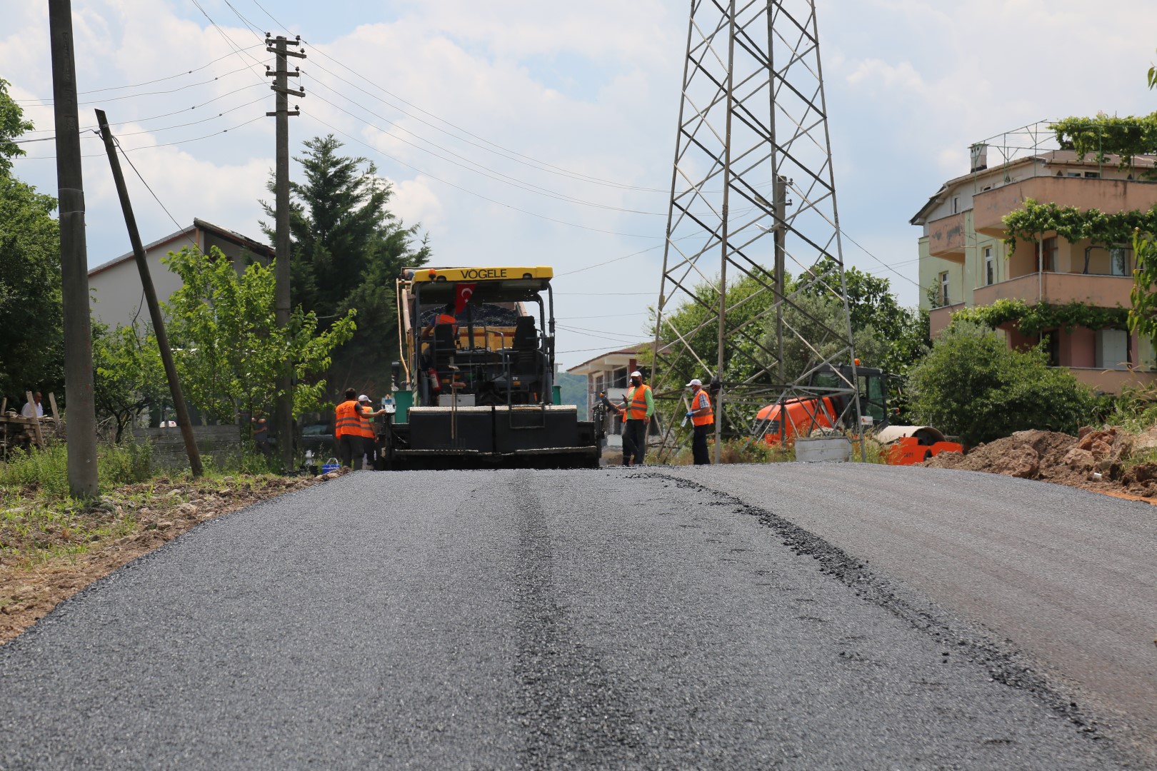 HSAREYN SEYRANTEPE CADDESݴNDE ALT YAPI SONRASINDA ST YAPI DA TAMAMLANIYOR