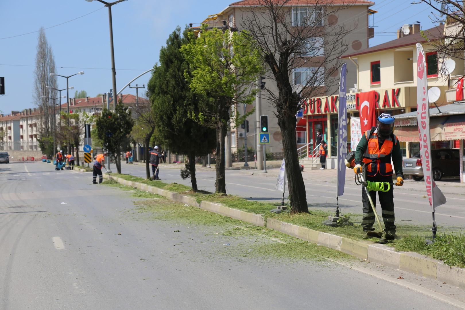 G�lc�k Belediyesi "Bahar Temizli�i" Ne Ba�lad�