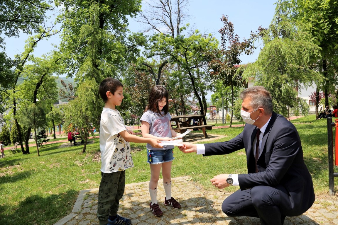 Ba�kan Sezer: "Hayat �ocuklar�m�z Ve Gen�lerimizle G�zel"