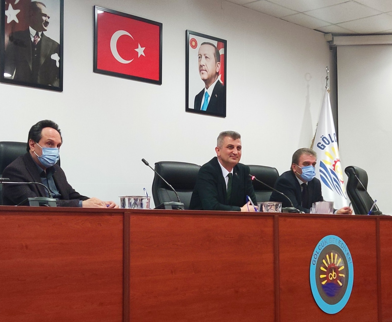 BAKAN SEZER MUHTARLARIN TALEPLERN DNLED