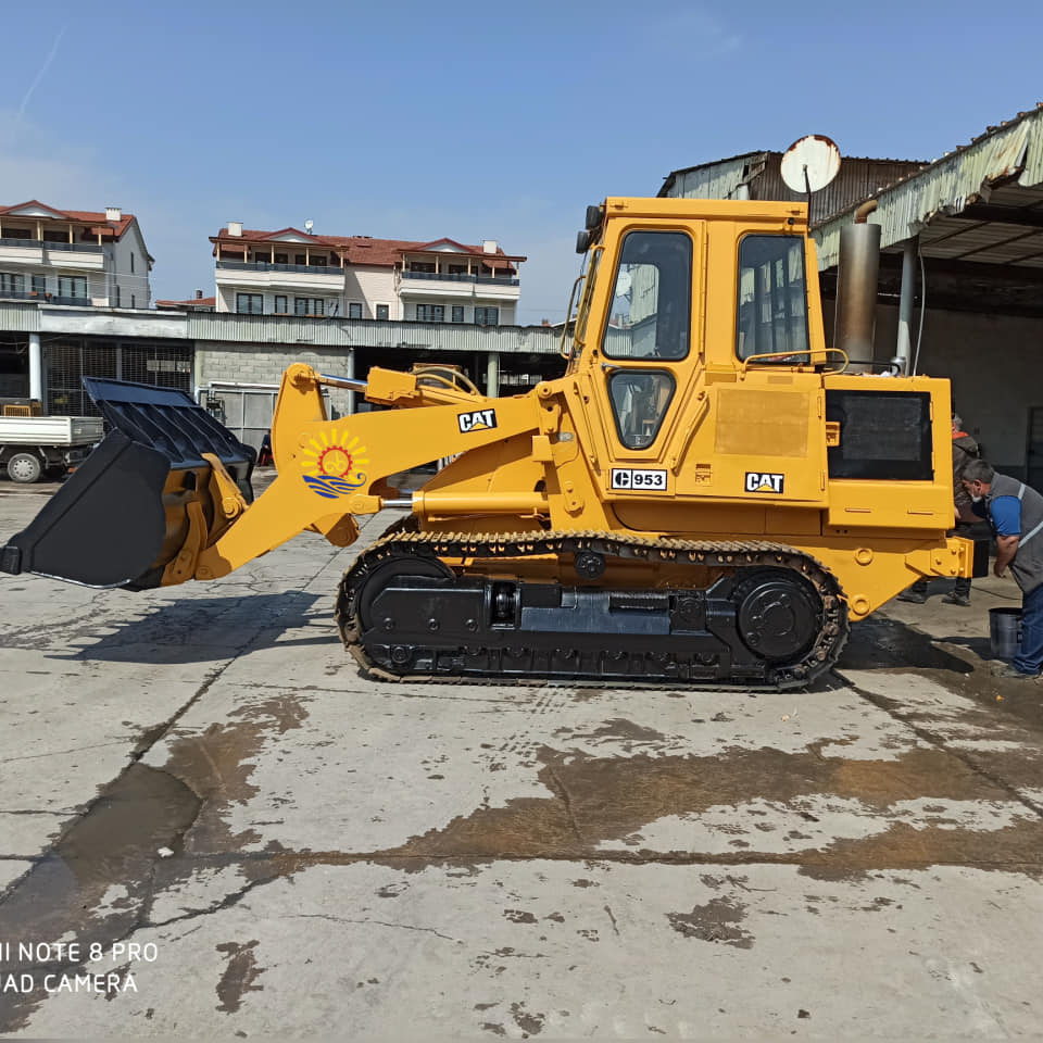 Glck Belediyesi Ekipleri 1986 Model Caterpillar Kullanlabilir Hale Getirdi
