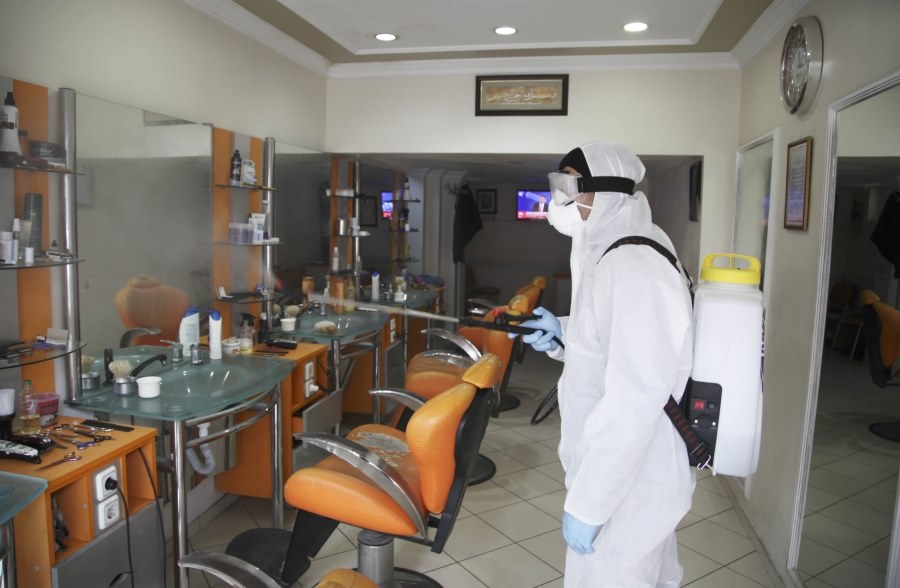 Kuaf�r Ve Berber Salonlar�n� Dezenfekte Edilecek